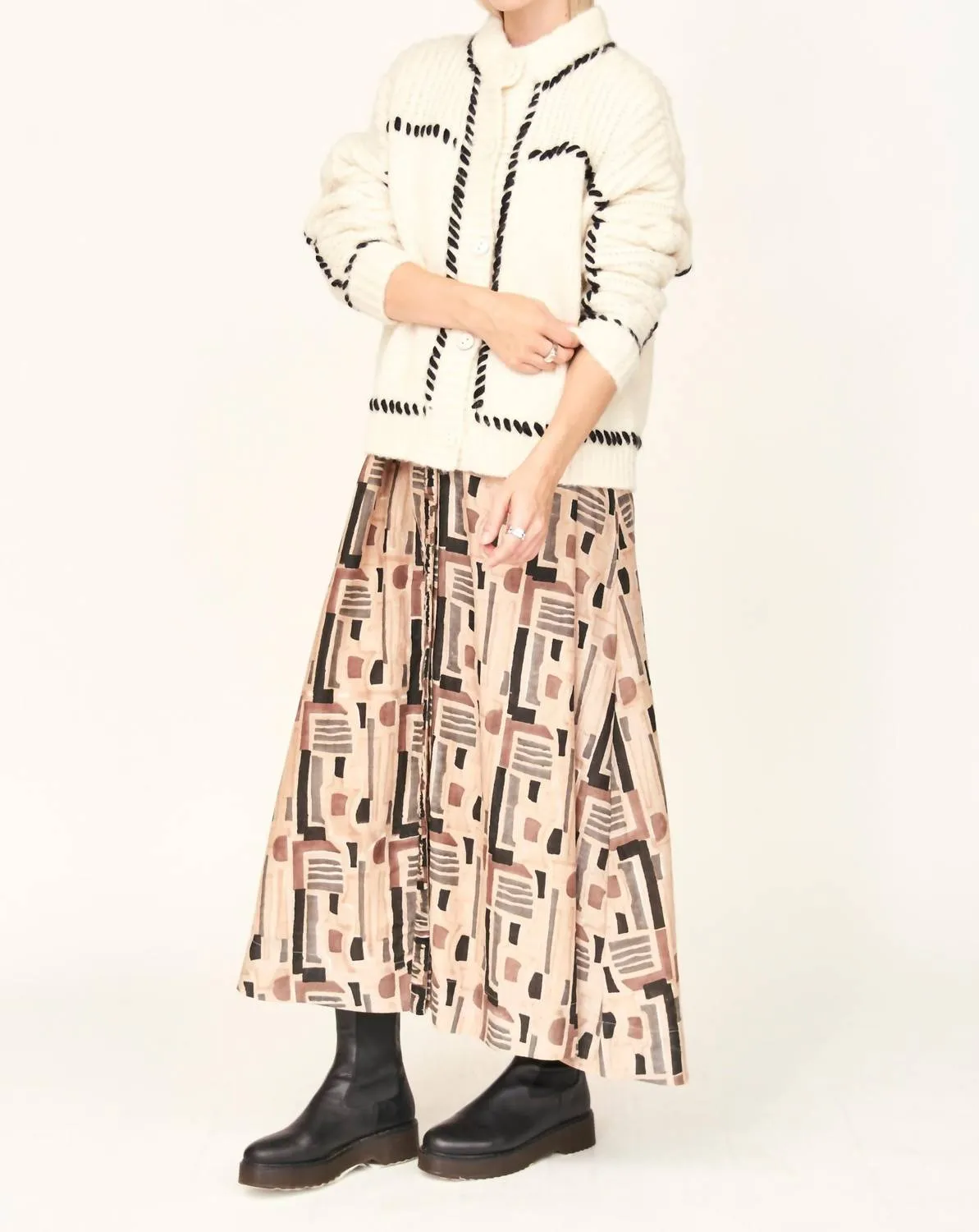 Andermatt Cardigan In Ivory/black