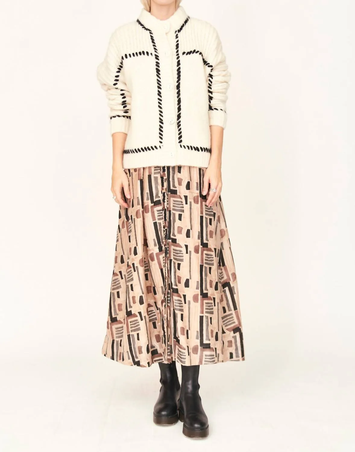 Andermatt Cardigan In Ivory/black