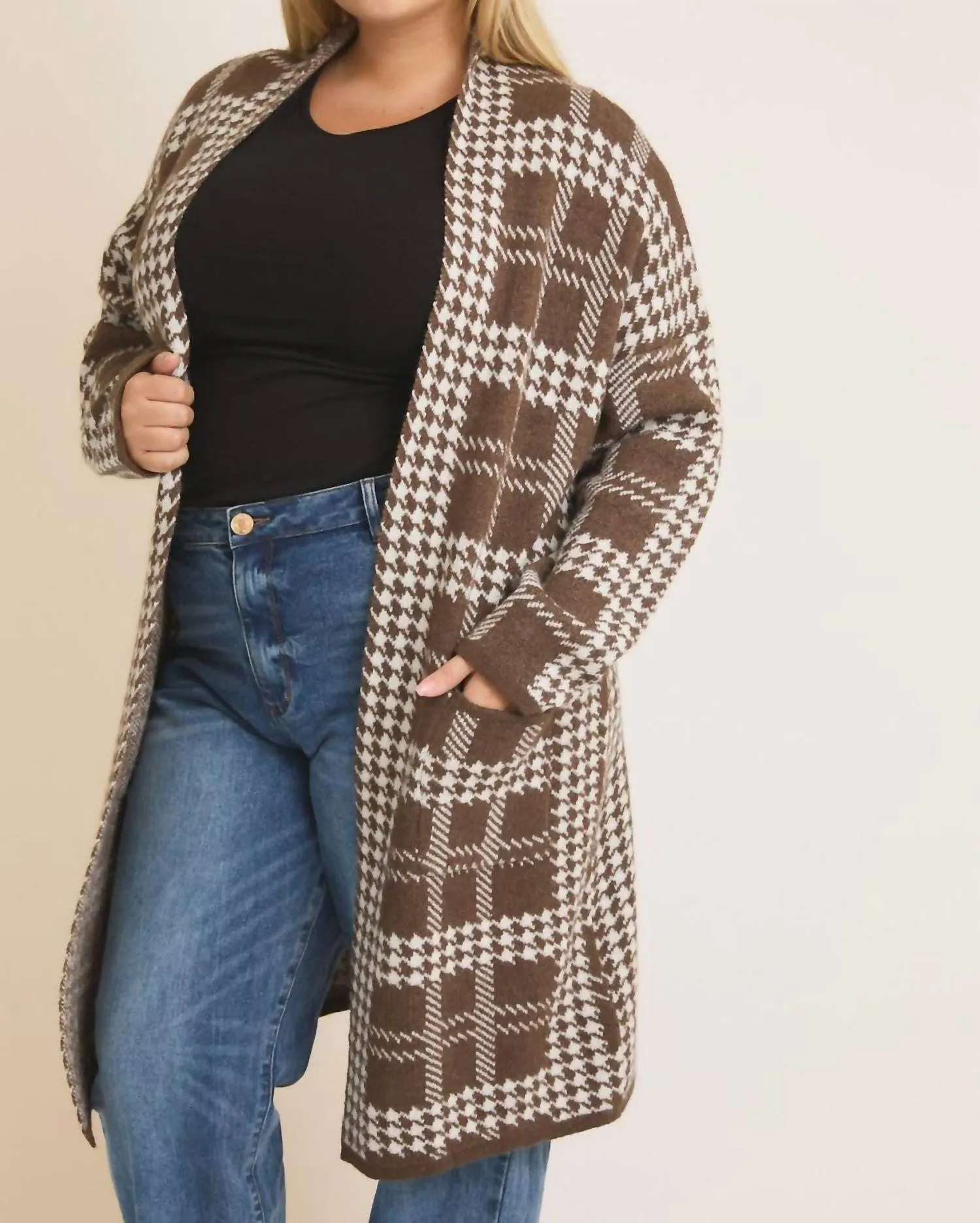 Audrey Houndstooth Cardigan In Brown