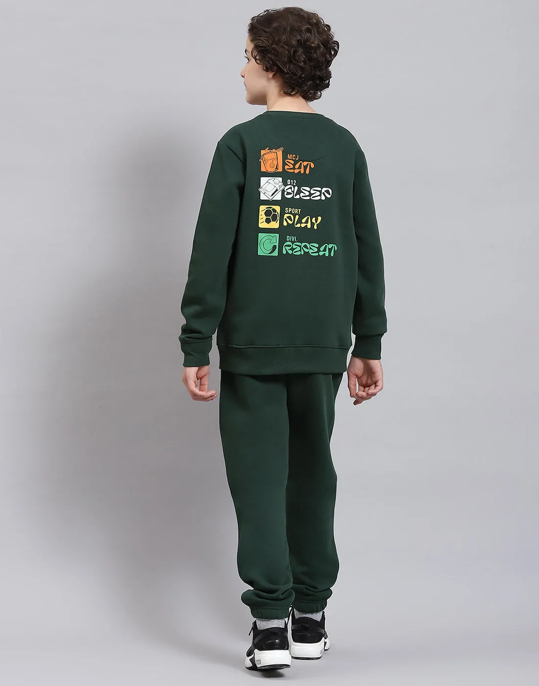 Boys Green Printed Round Neck Full Sleeve Tracksuits