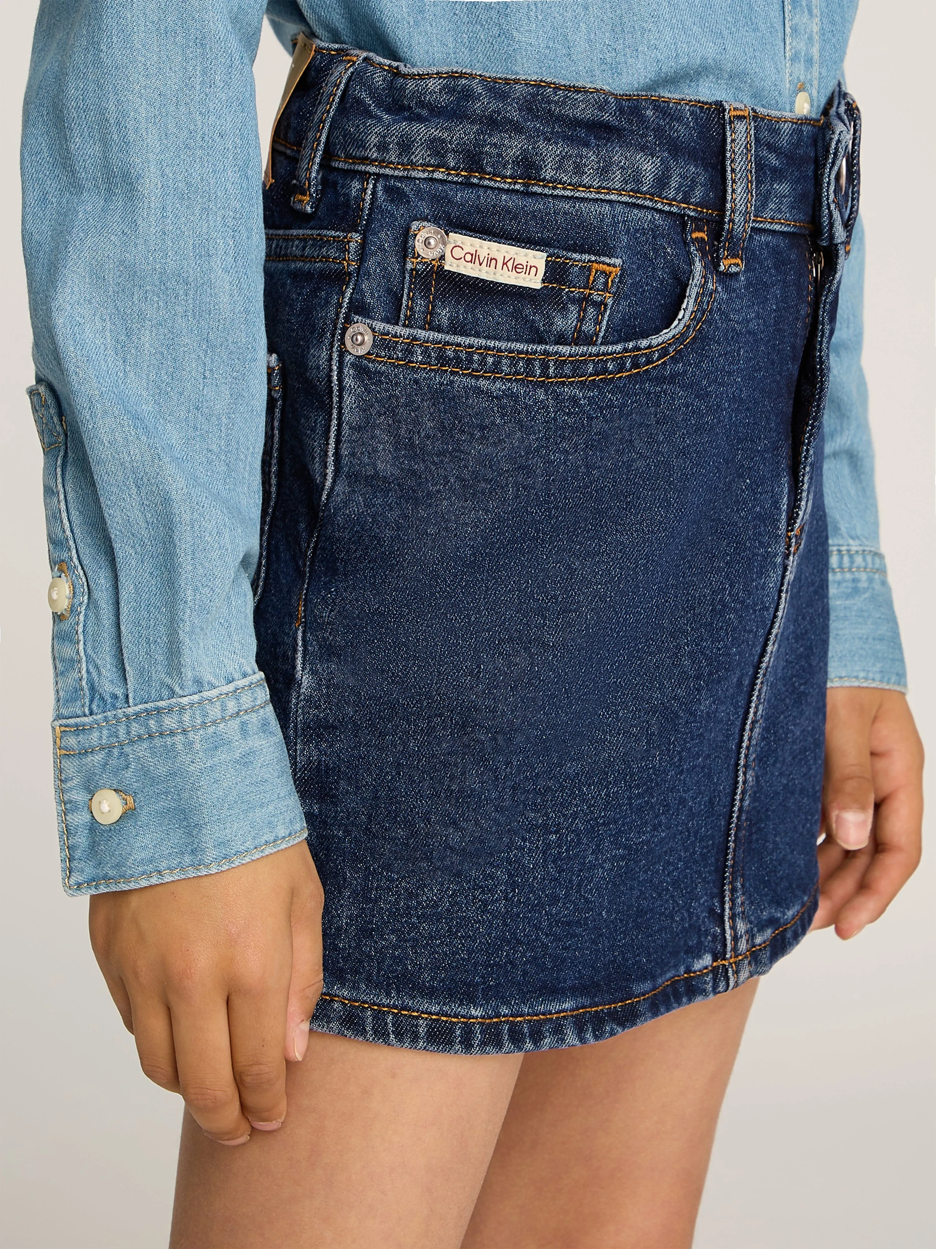 Girls Rinse Denim Mini Skirt in Blue