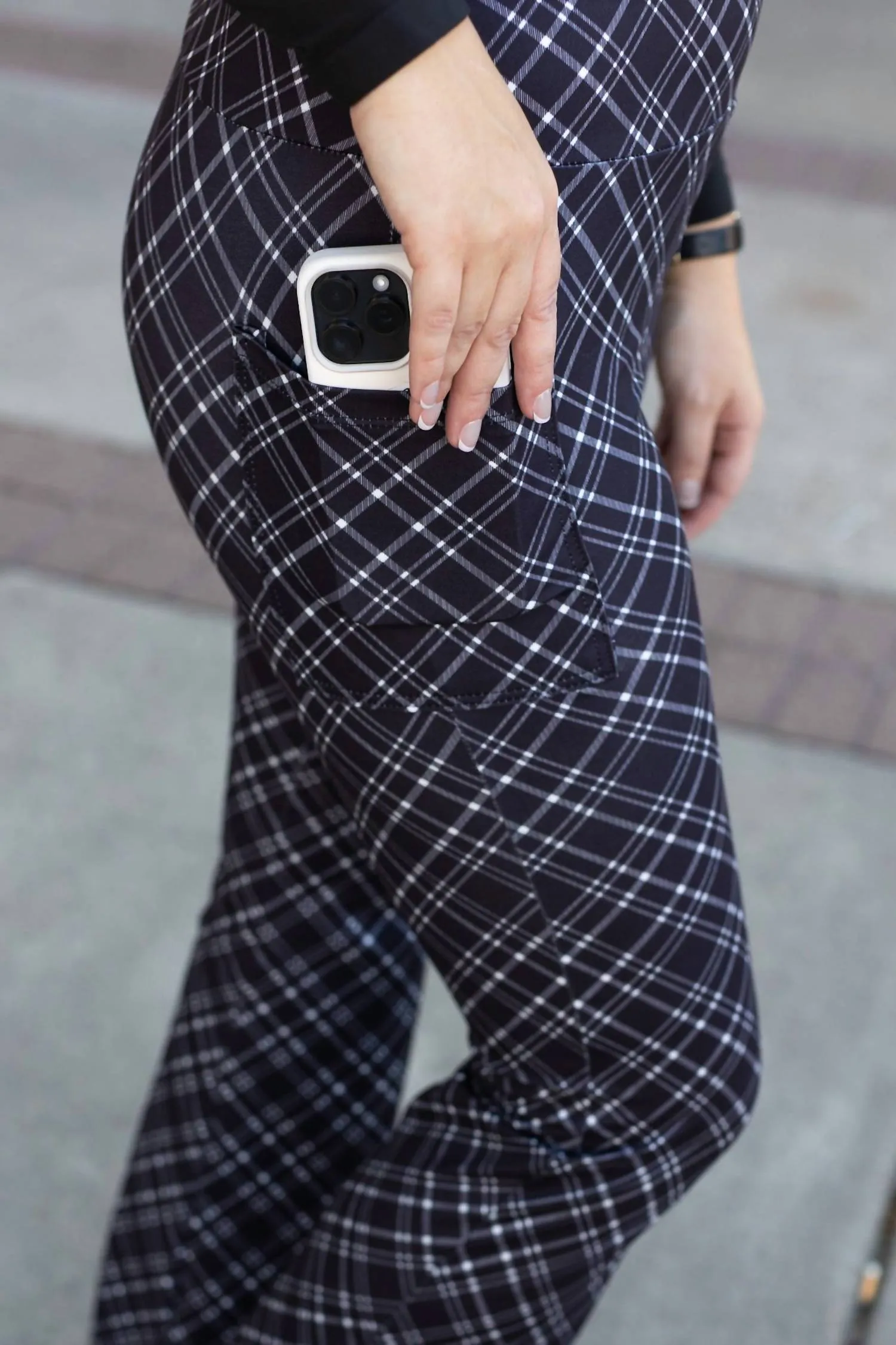 Jennifer Plaid Bootcut Leggings In Black
