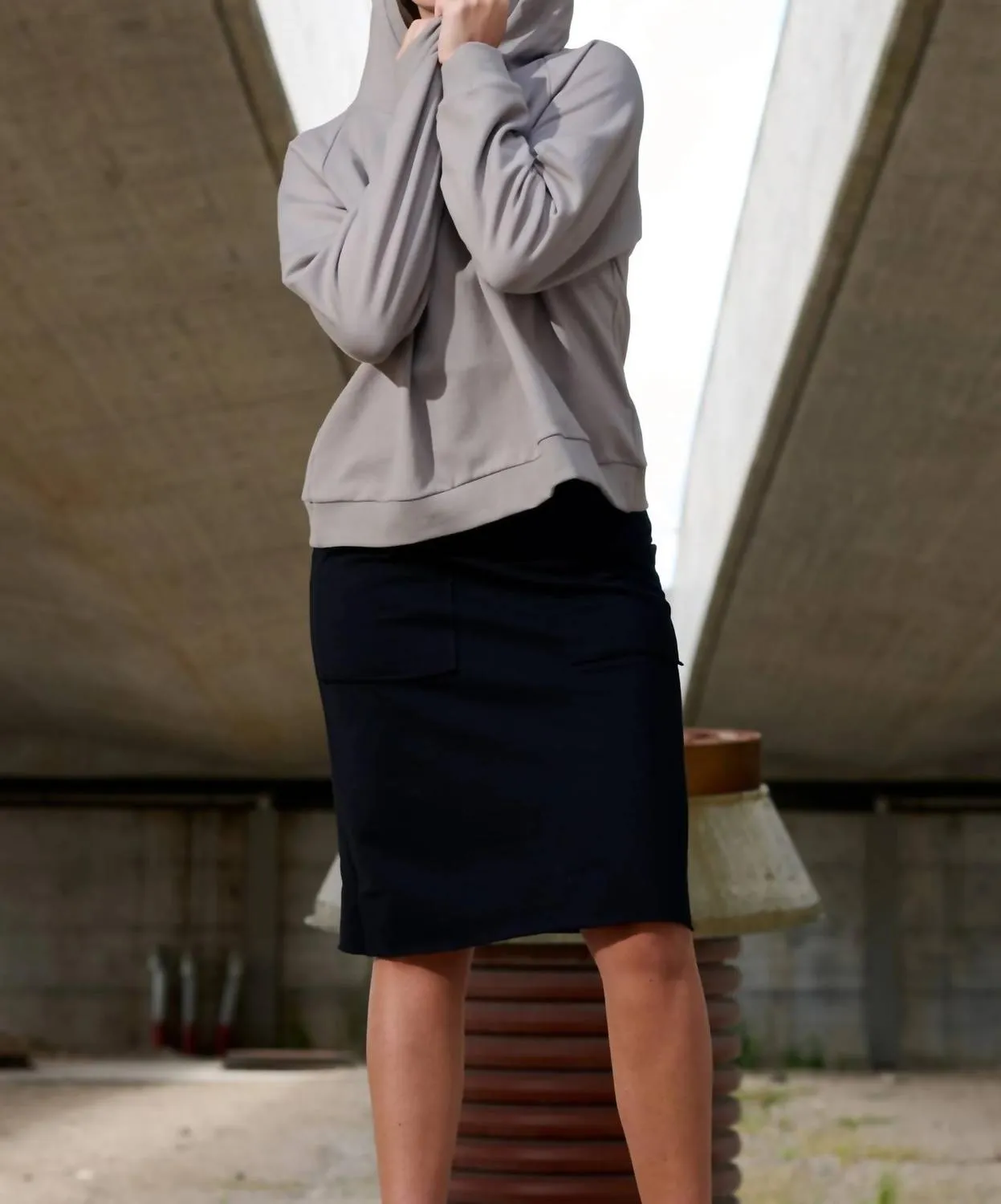 Ladies Fashion Sweat Skirt In Black
