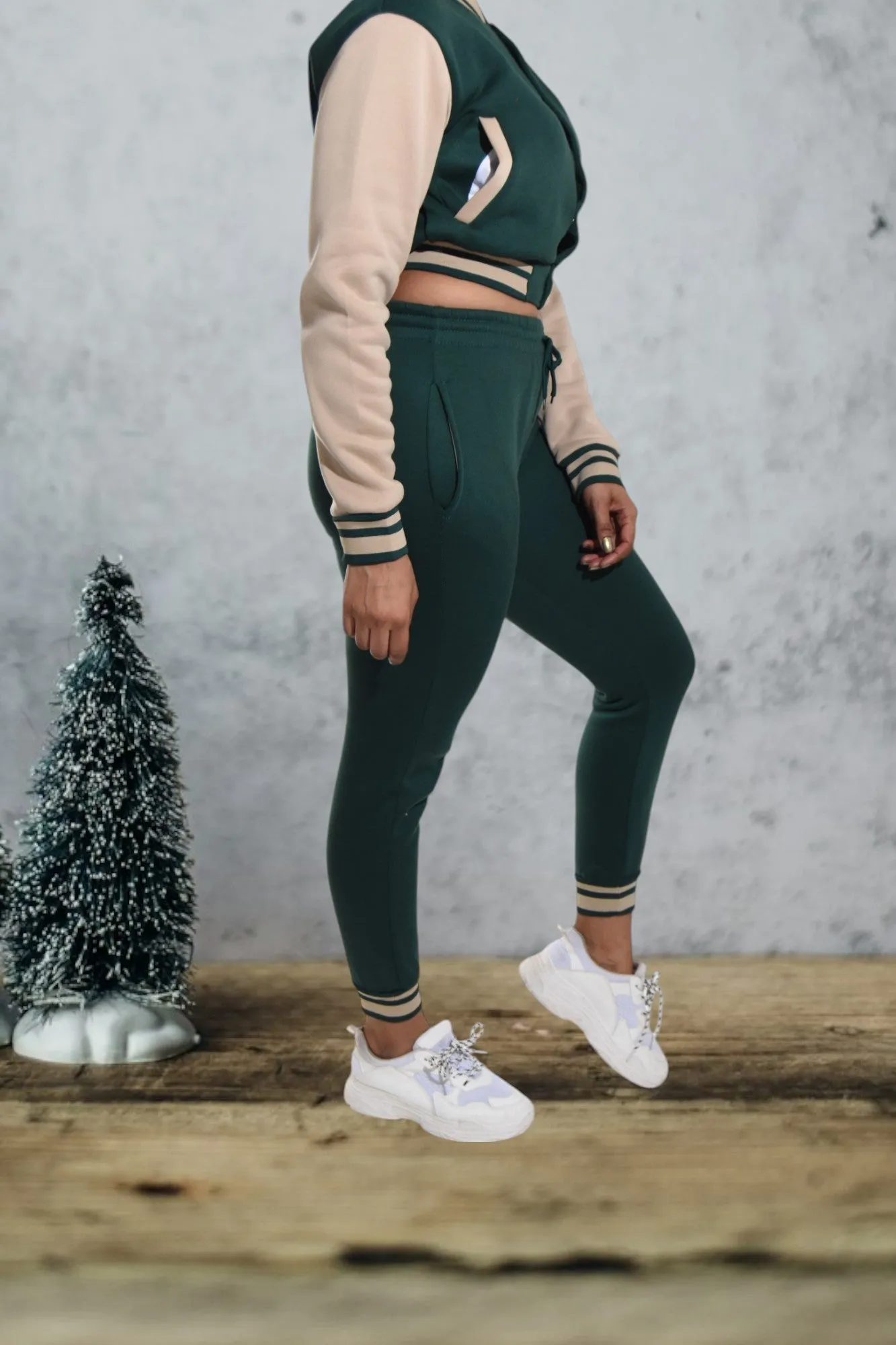 Letter Printed Green Base Ball Crop Set