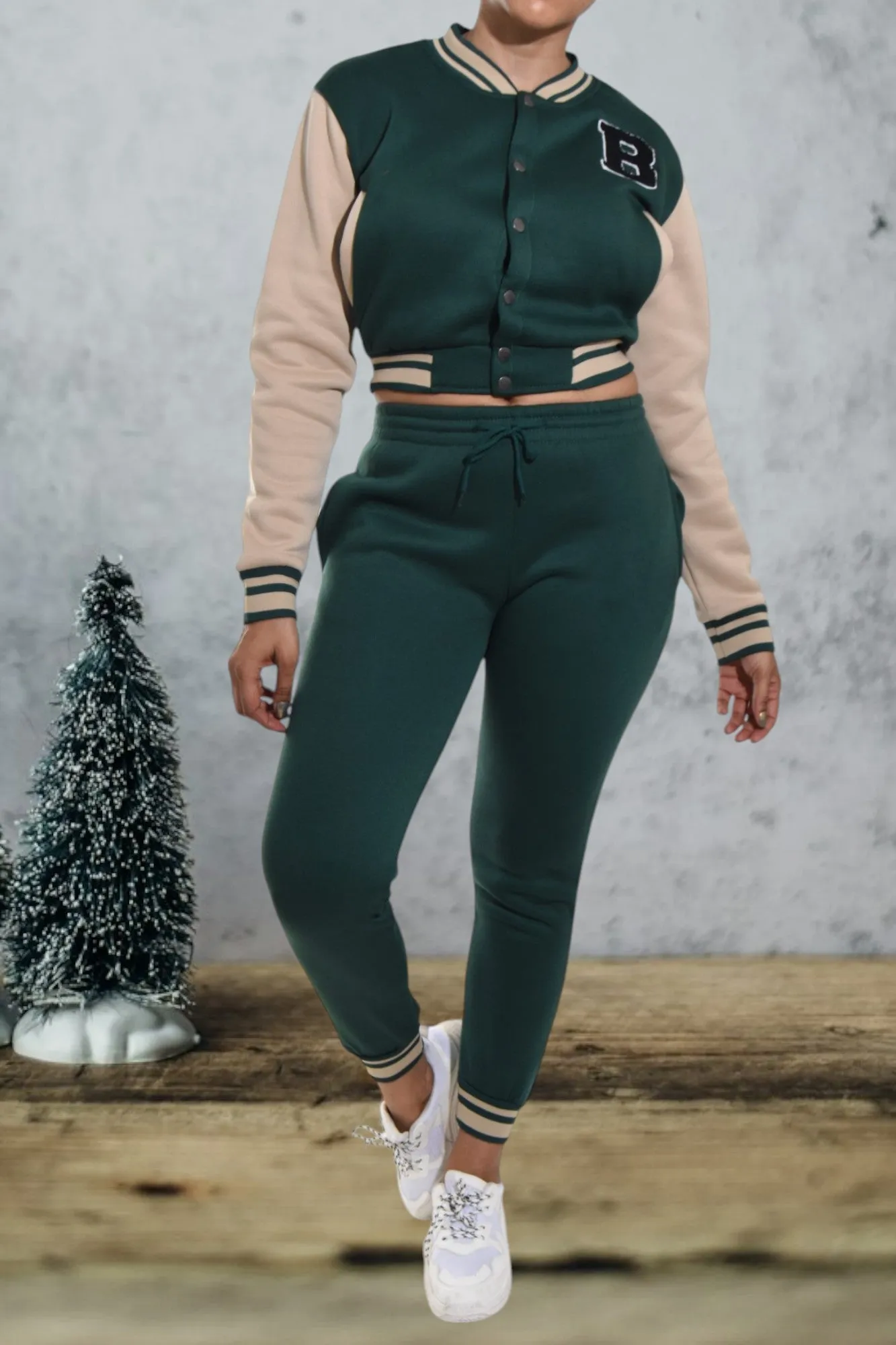 Letter Printed Green Base Ball Crop Set