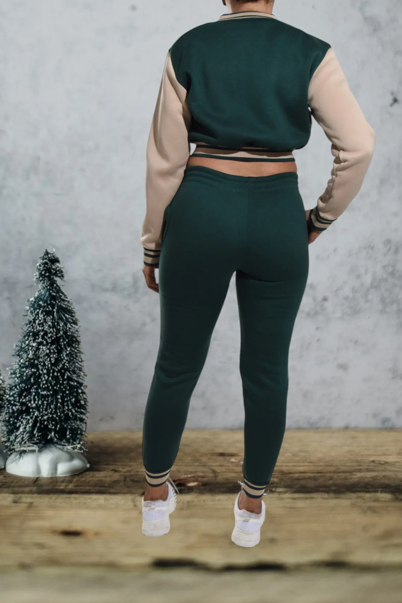 Letter Printed Green Base Ball Crop Set