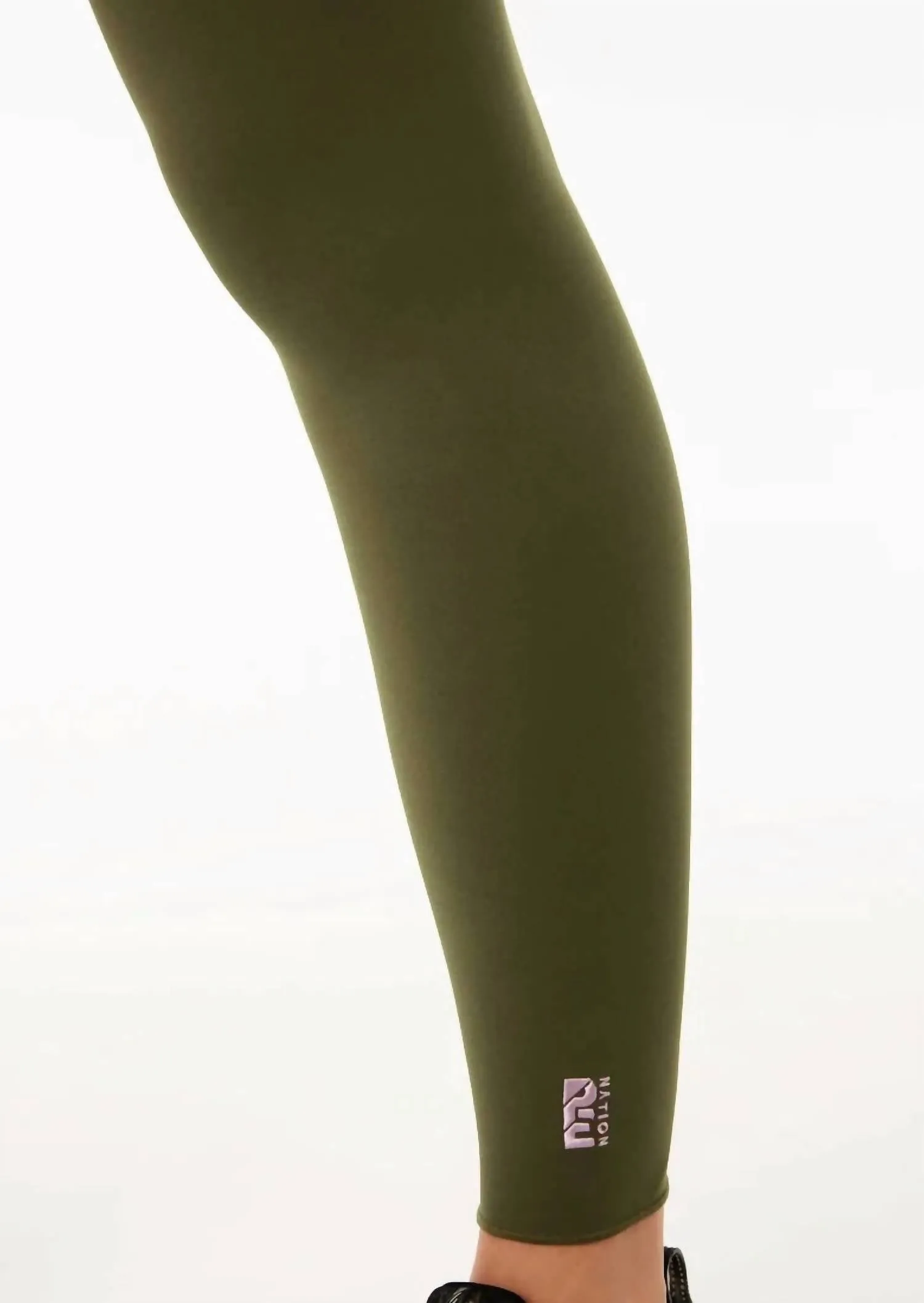 Recalibrate Legging In Khaki