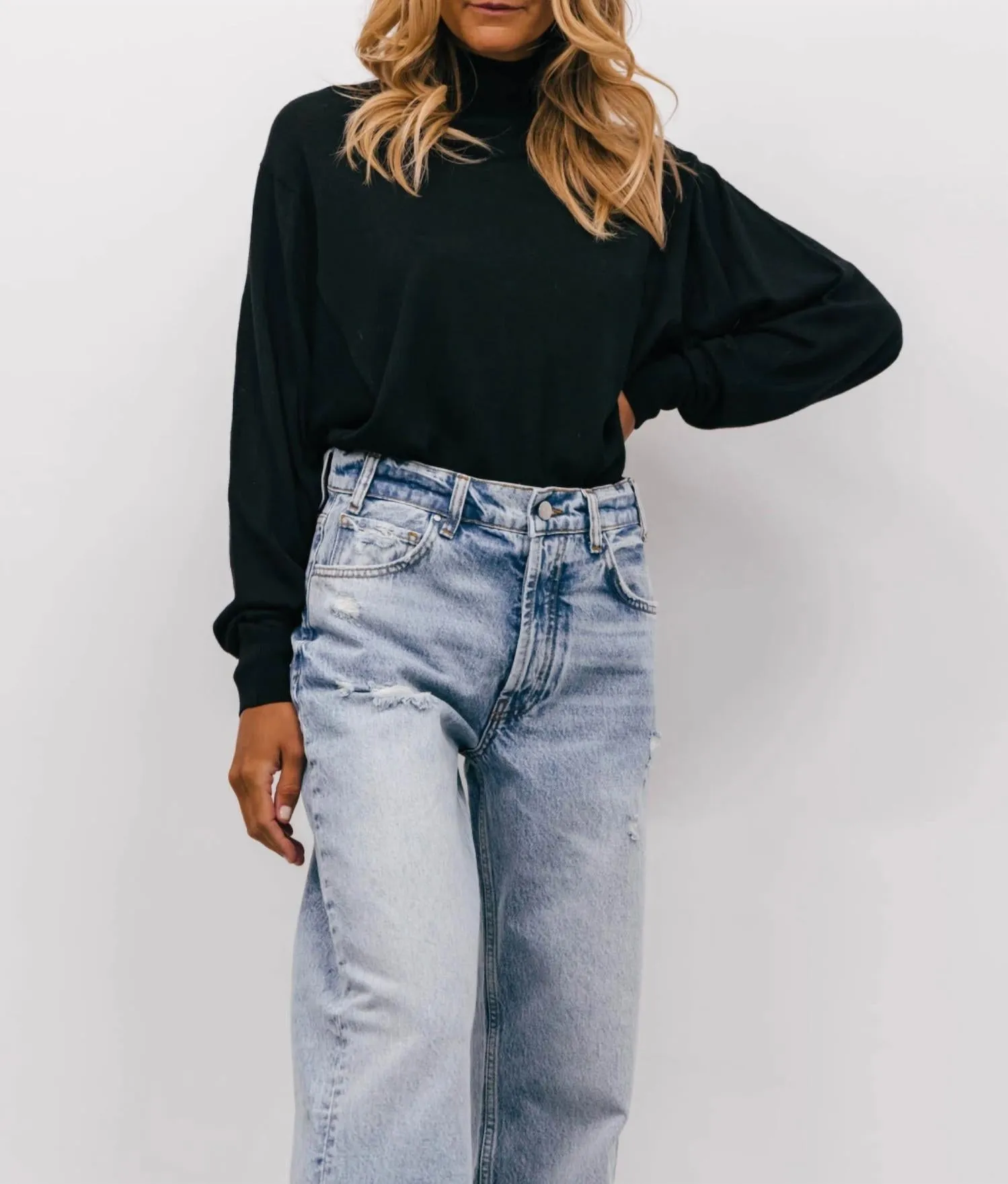 Romea Sweater In Black