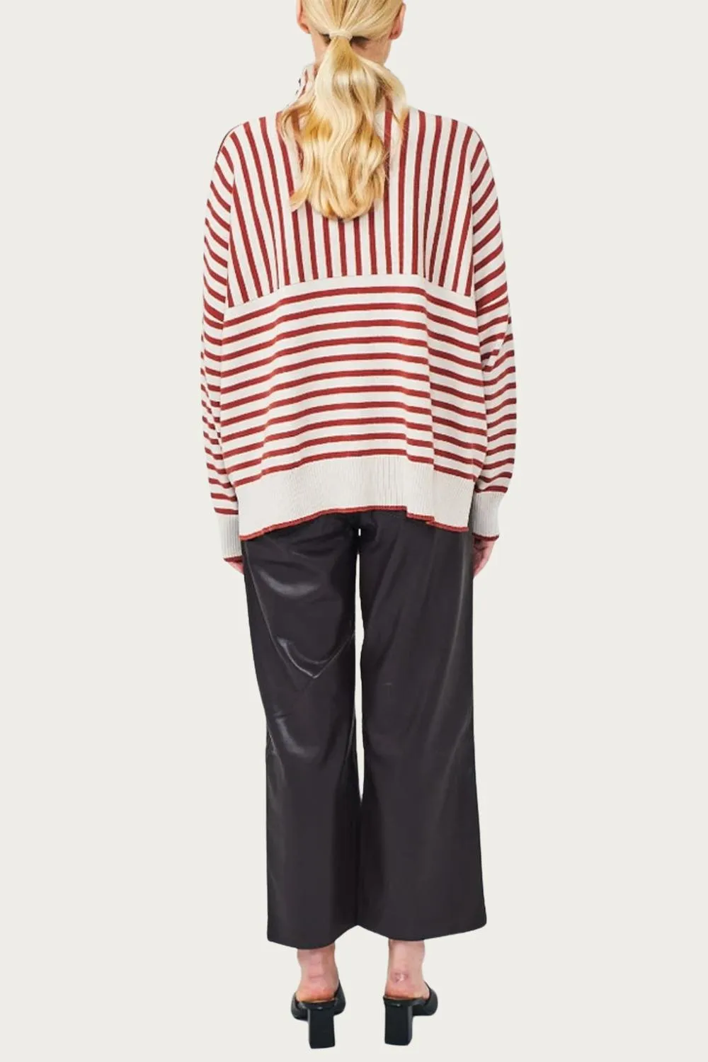 Sage Funnel Neck Sweater In Canvas/chili Flake