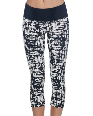 Work It Capri Leggings In Black And White